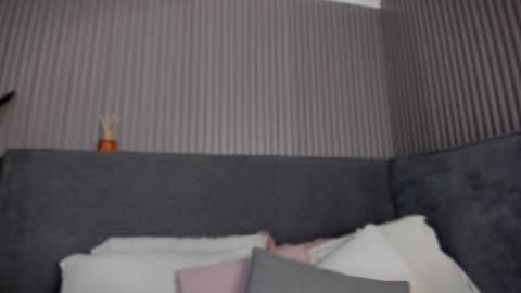 emelie_89 online show from June 26, 11:48 am