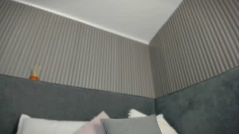 emelie_89 online show from July 6, 11:51 am