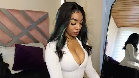 anyelii  online show from March 10, 4:57 pm