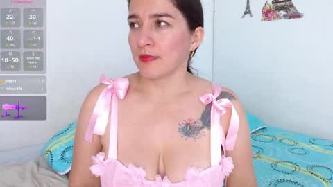 emely ross online show from April 30, 5:40 pm