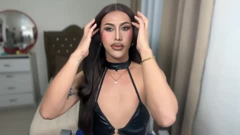 EMELY online show from March 11, 9:34 am