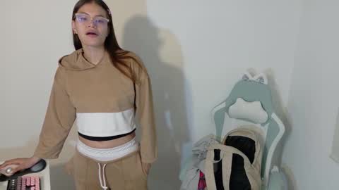 sabrina online show from November 13, 3:09 am