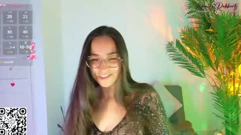 Emmily Roberts online show from July 14, 10:48 pm