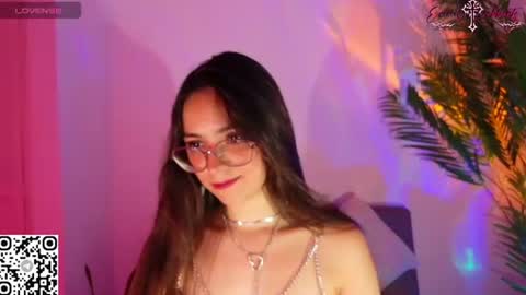 Emmily Roberts online show from July 15, 10:58 pm