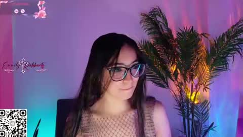 Emmily Roberts online show from July 27, 9:45 pm