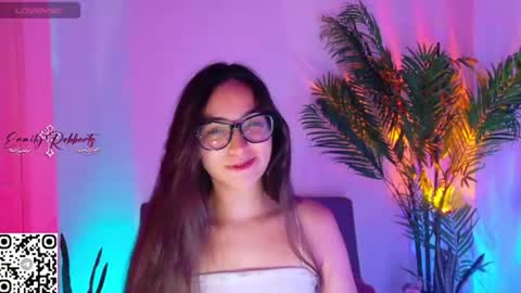 Emmily Roberts online show from July 28, 9:47 pm