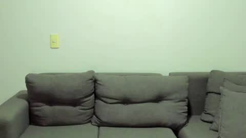 emi_royse online show from January 15, 11:46 pm