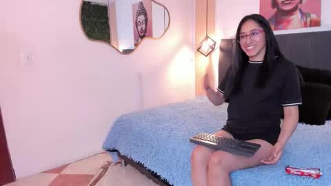 Emi online show from March 14, 3:43 am