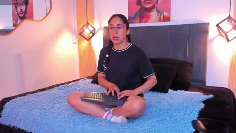 Emi online show from March 5, 3:26 am