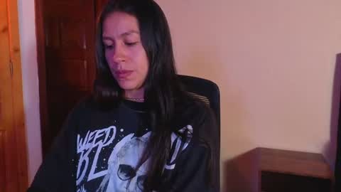 Emilia Gomez online show from August 3, 2:24 am