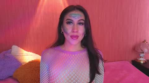 Emilia Gomez online show from October 27, 1:44 pm