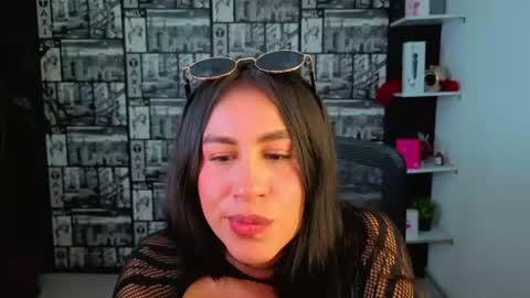 Emilia Gomez online show from June 22, 3:25 am