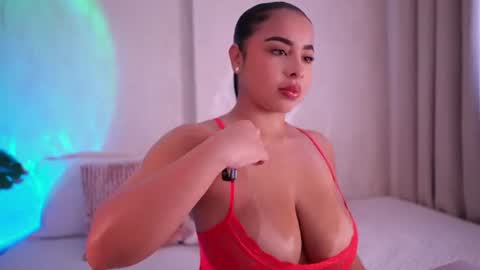    online show from August 3, 7:31 pm
