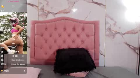 Emiily Carter online show from December 3, 11:44 am