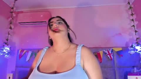 Emiily Grace online show from July 11, 11:46 am