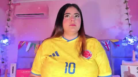 Emiily Grace online show from June 23, 11:50 am