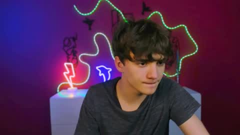 emil_lucky online show from April 23, 2:52 am