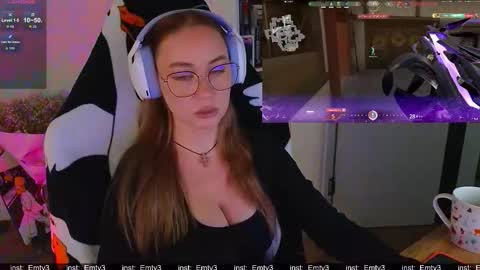 Emili online show from November 21, 8:56 am