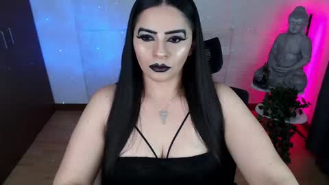 POWERFULL GODDESS EMILI online show from July 2, 12:19 am