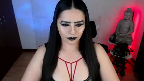 POWERFULL GODDESS EMILI online show from July 11, 2:27 am