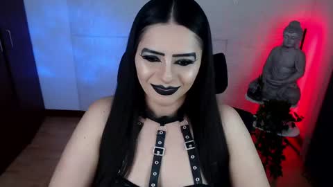 POWERFULL GODDESS EMILI online show from July 14, 2:05 am