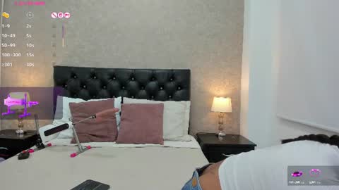 Emili Lenus online show from June 17, 11:26 am