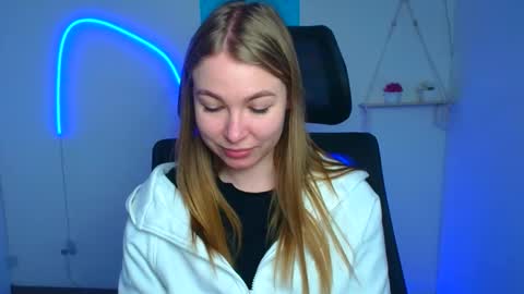 Emilia online show from February 20, 12:29 pm