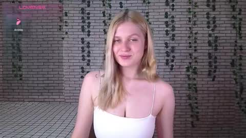 Amili online show from October 1, 1:10 pm