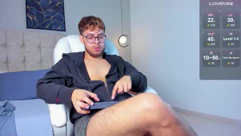 Emi  online show from March 14, 2:54 pm