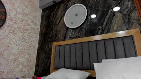Snapshot of emillyharper_ chatting on October 3, 4:54 am emillyharper_ online show from October 3, 4:54 am