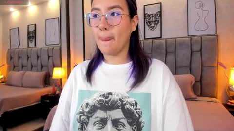 Emily online show from March 5, 3:08 am