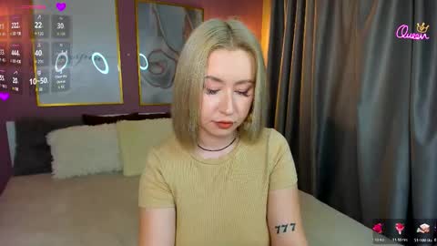 Emily  Bliss online show from March 1, 8:29 am