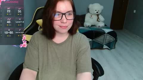 Emily 3 online show from November 4, 5:03 pm