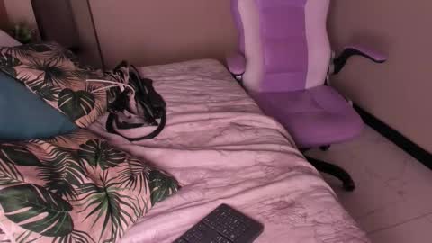              online show from January 13, 8:49 pm