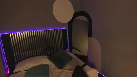              online show from March 13, 9:18 pm