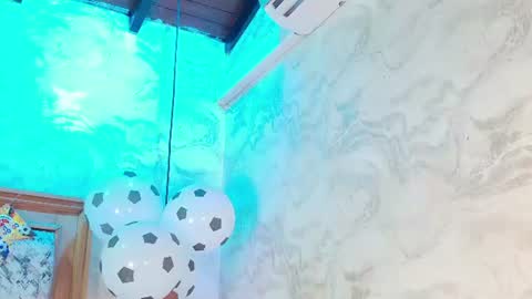 emily_dempsey online show from June 20, 7:09 pm
