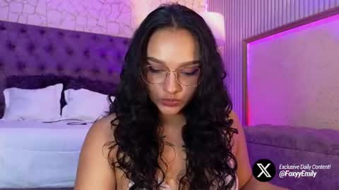 Emily online show from July 16, 7:06 pm