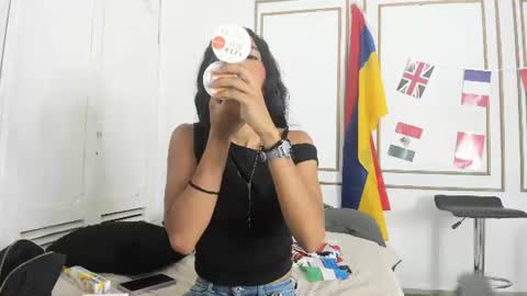 emily_gaviria1 online show from June 16, 1:48 pm
