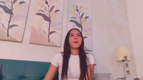 emily_gaviria1 online show from July 26, 12:47 pm