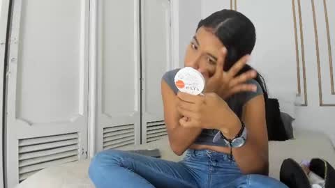 emily_gaviria1 online show from July 24, 12:13 pm