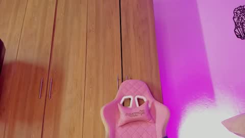 emily lady20  Independient modelIndependiente online show from March 4, 11:29 am