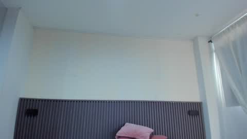 Snapshot of emily_leroy571240 chatting on January 15, 6:51 pm emily leroy. online show from January 15, 6:51 pm