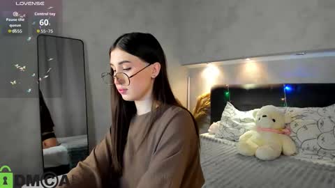 Emily online show from March 18, 1:11 am