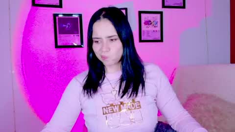 Emily Lindey online show from July 8, 7:34 am