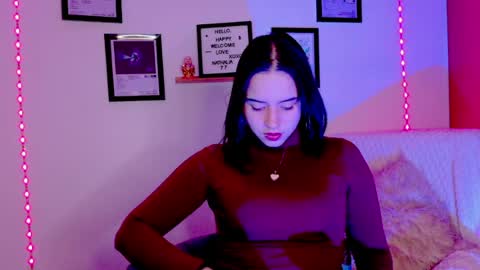 Emily Lindey online show from July 27, 5:49 am