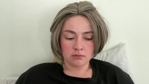 emily_morning_dew online show from April 27, 4:21 am
