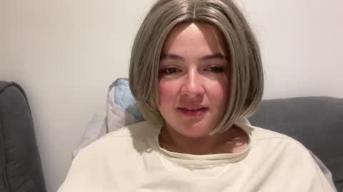 emily_morning_dew online show from July 25, 7:01 pm