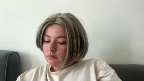 emily_morning_dew online show from July 20, 10:50 am