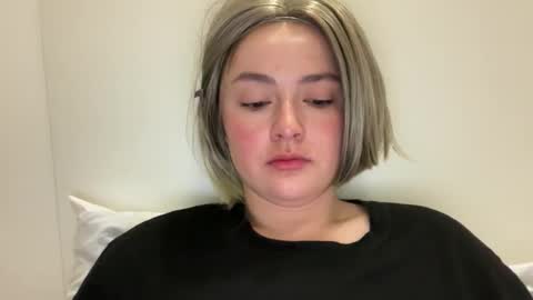 emily_morning_dew online show from April 28, 3:00 am