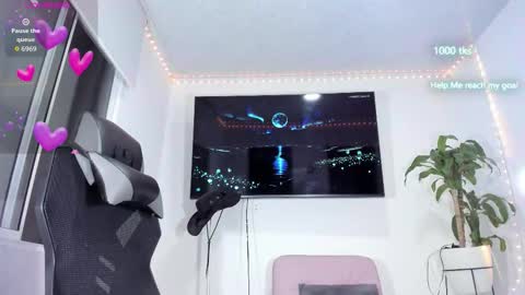 emily_palmeer online show from December 1, 9:51 am